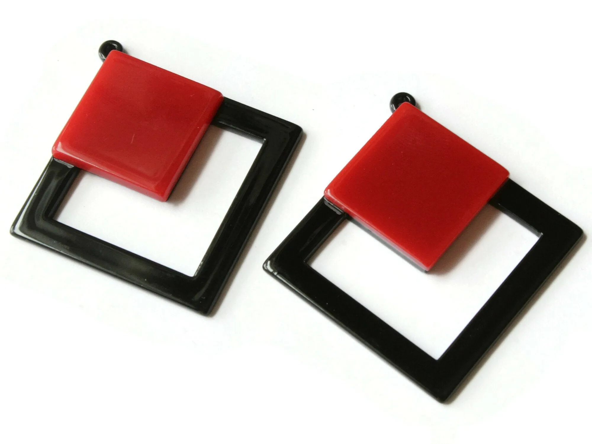 2 51mm Red and Black Double Square Resin Pendants