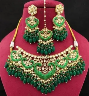 Kundan painting necklace with earrings and mangtika (green)