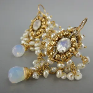 Maharaja Moonstone Pearl Earrings