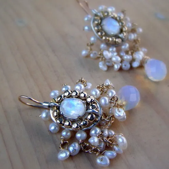 Maharaja Moonstone Pearl Earrings