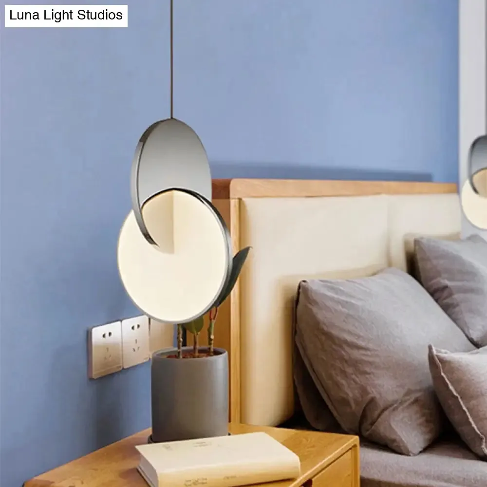 Modern LED Pendulum Light with Chrome/Gold Interlocked Discs & Acrylic Shade, 7"/10" Width