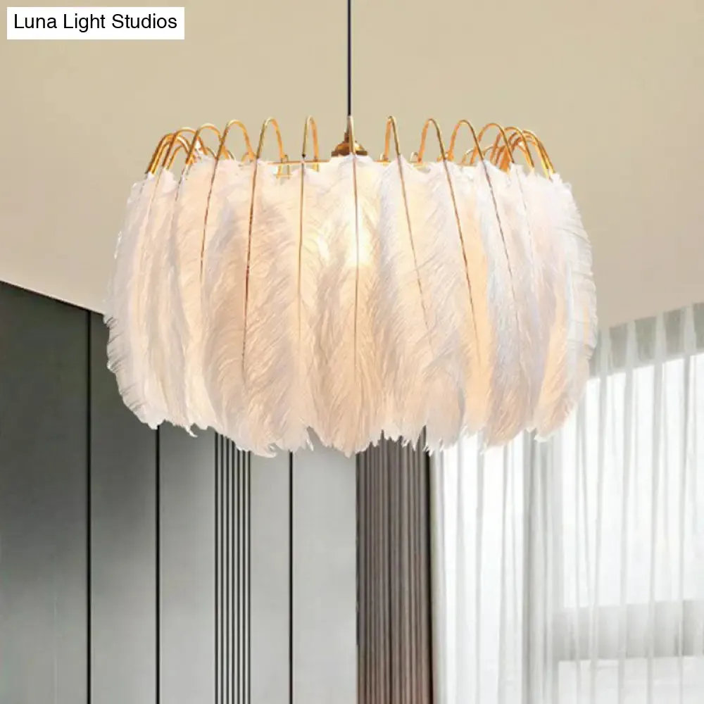 Nordic Style Feather Round Pendant Ceiling Light in White - Single-Bulb Suspension Lighting