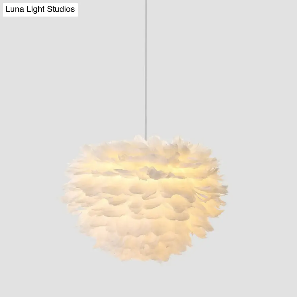 Nordic Style Feather Round Pendant Ceiling Light in White - Single-Bulb Suspension Lighting