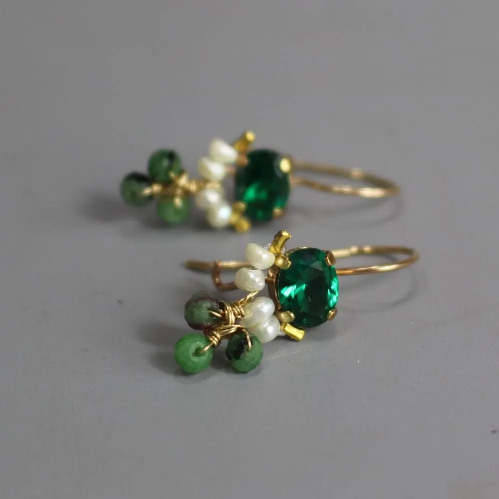 Small Green Glass Pearl Clover Earrings