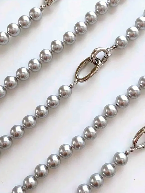 Timeless Grey Pearl Beads Necklace