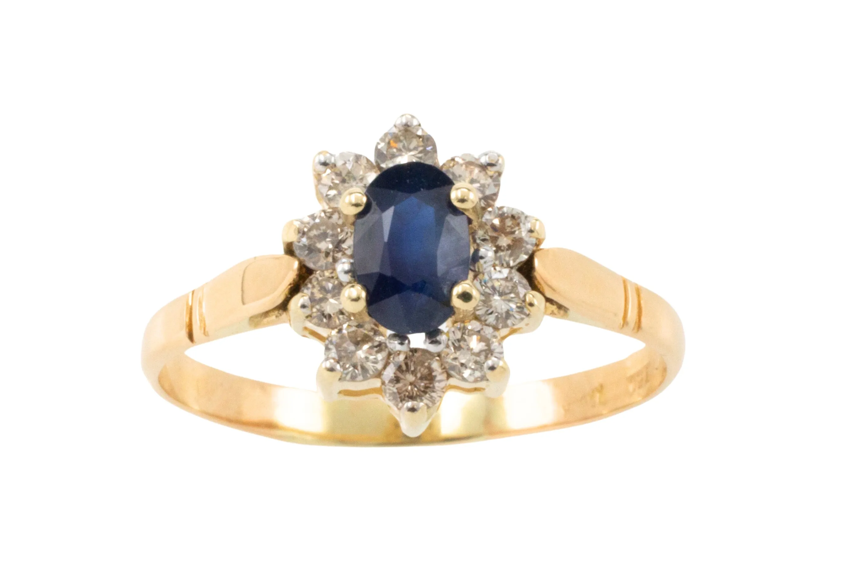 Vintage sapphire and diamond cluster ring in 18 carat gold